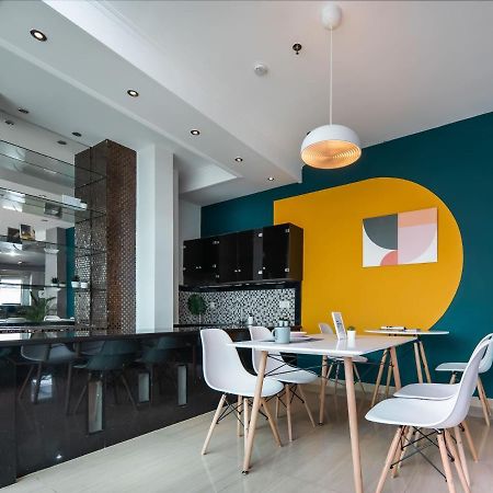 Cove Taman Aparthotel Jakarta Exterior photo