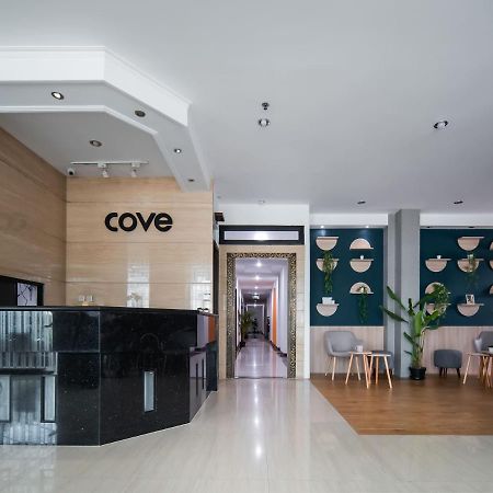 Cove Taman Aparthotel Jakarta Exterior photo