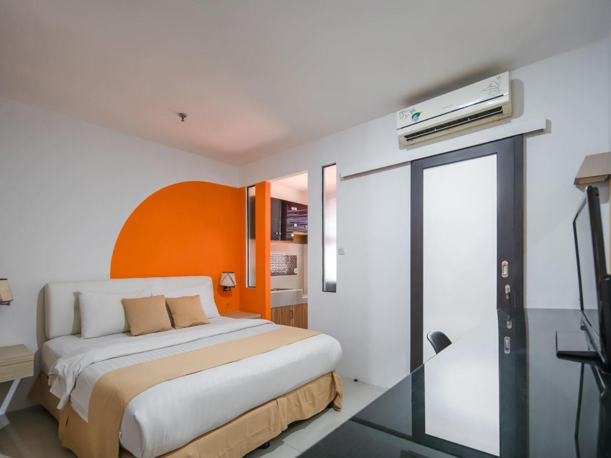 Cove Taman Aparthotel Jakarta Exterior photo